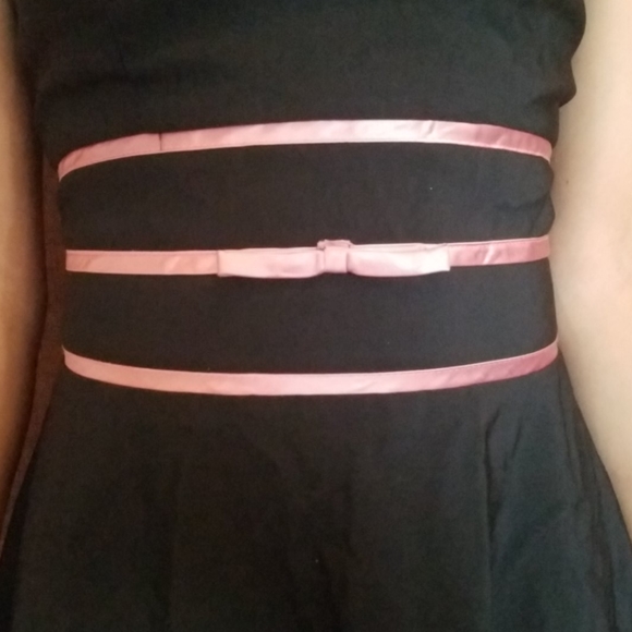 Parallel Ribbon Dress - Picture 3 of 3